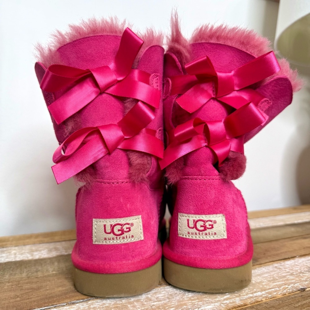 UGG Pink Fuchsia Bailey Bow Ugg Boots with Satin Bows Size 5 Women’s - Picture 7 of 12